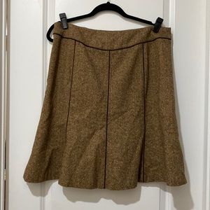 Liz Claiborne a-line skirt with contrast piping size 10